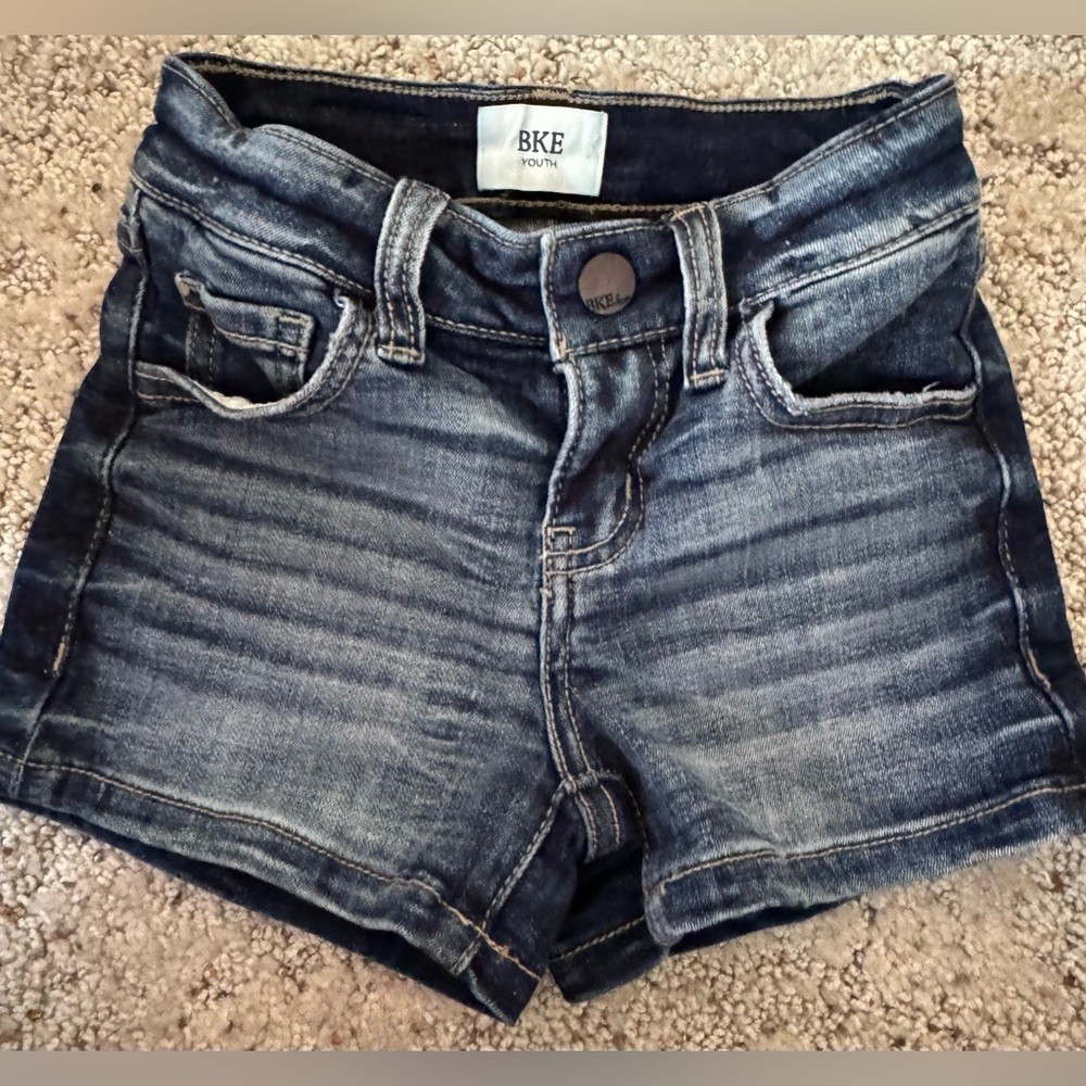 Girls BKE shorts, size 5 girls. TTS. Barely worn!